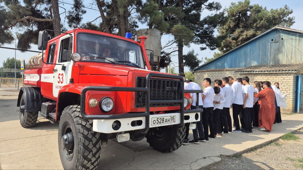 Урок безопасности в школе провели работники ПЧ-53